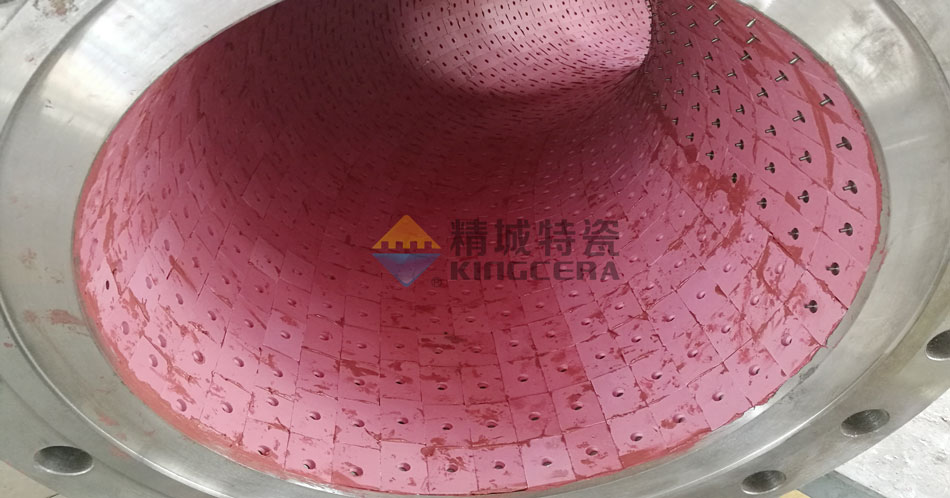 內(nèi)襯耐磨陶瓷管道的陶瓷片容易脫落嗎？